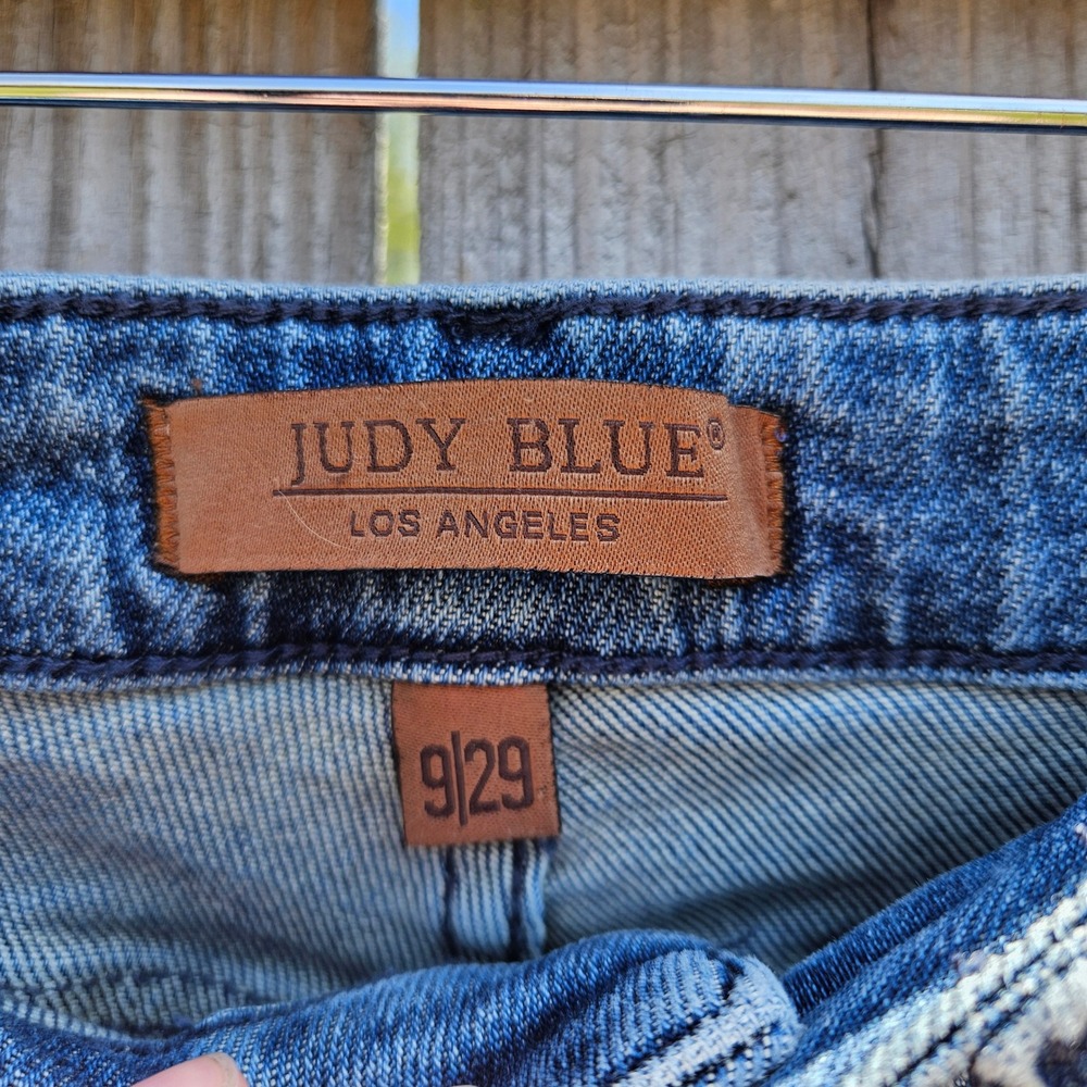 Judy Blue Dad Jeans High Rise Distressed Straight Leg Medium Wash JB88859 9/29 - Picture 4 of 6